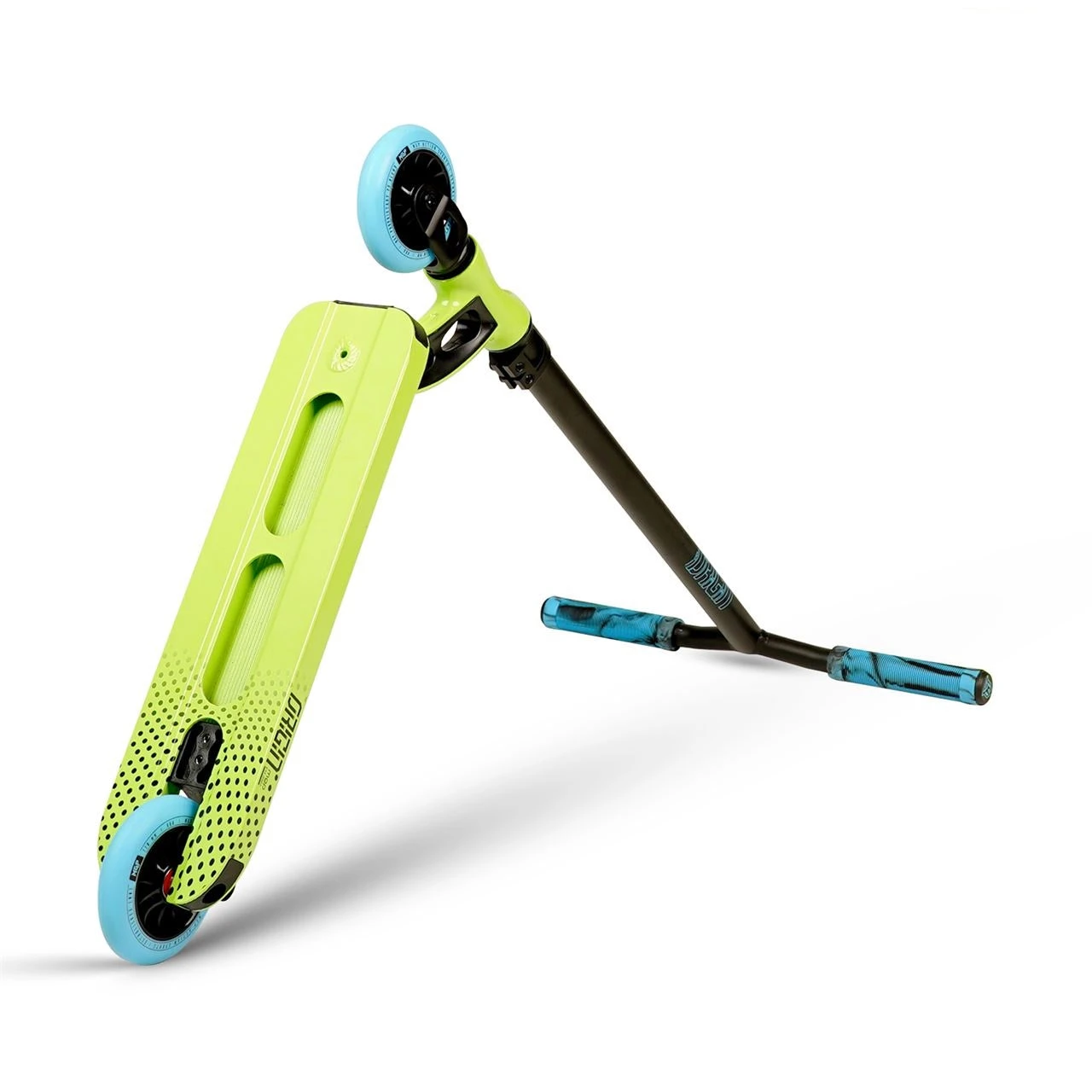 MGP VX Origin II Shredder Pro 5" Stunt Scooter - Lime/Blue 2 MGP VX Origin II Shredder Pro 5" Stunt Scooter - Lime/Blue - Image 2